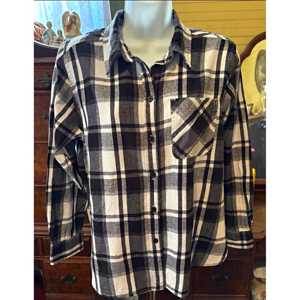 Time and Tru Women’s Medium Black White Plaid Flannel Shirt Cotton 42” Bust